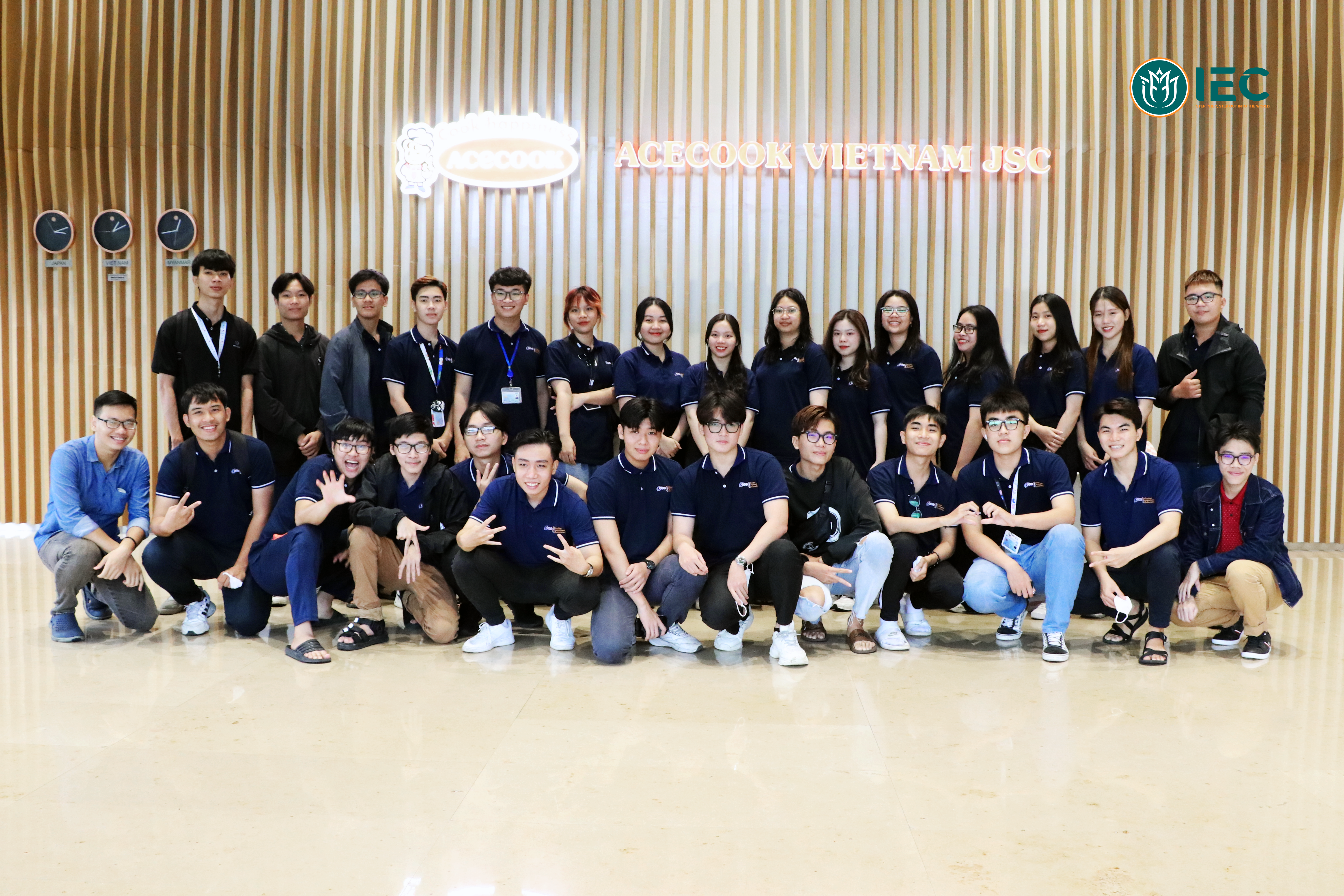 Sinh viên chương trình liên kết quốc tế tham quan thực tế tại Acecook Việt Nam 2022